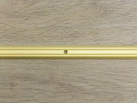 Saumalista alumiini / kulta / ruuvit 25 x 3,5 mm / 180 cm - Saumalistat - 6414675111840 - 2