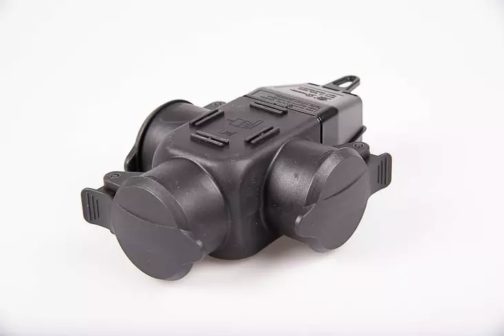 Harju jatkopistorasia 3-os kumi IP44 - Pistorasiat - 6438140940391 - 1