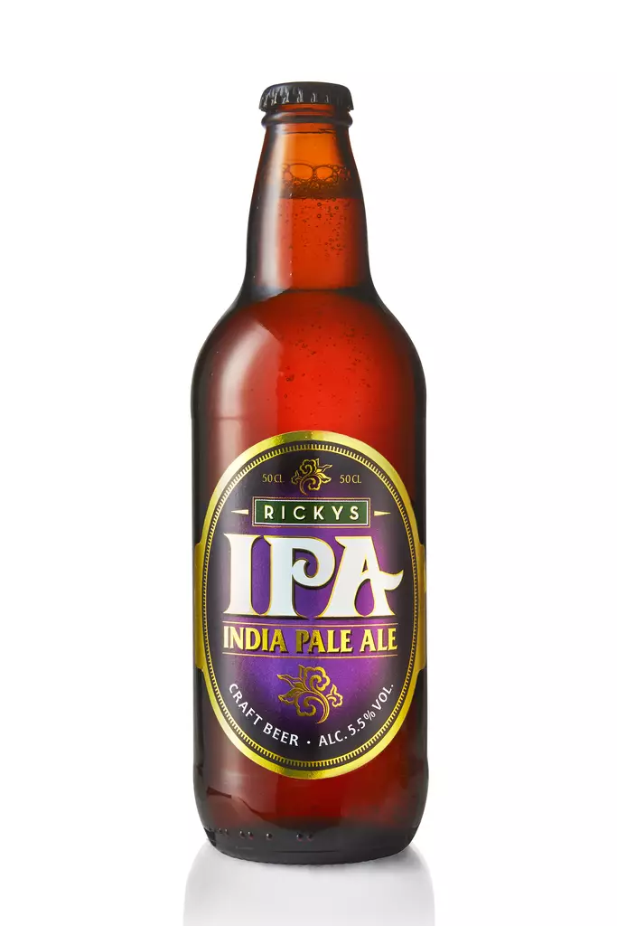RICKYS IPA INDIA PALE ALE 5,5% - Kissat - 7393714530301 - 1