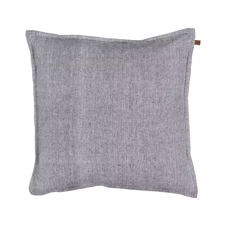 Tyyny Adrian 45x45cm - Koristetyynyt ja sohvanpäälliset - 7318161560961 - 1