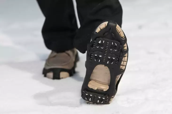 Atom liukuesteet kenkiin 24 nastaa - Kenkätarvikkeet - 6410412360502 - 1