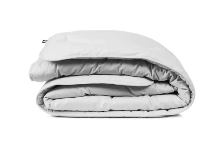 Familon peitto Extra life 150x200 - Täkit ja tyynyt - 6438291100323 - 1