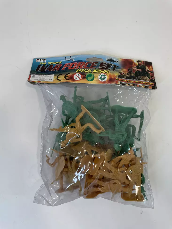 Sotilaat pussissa - Leikkihahmot ja -setit - 6430033455753 - 1