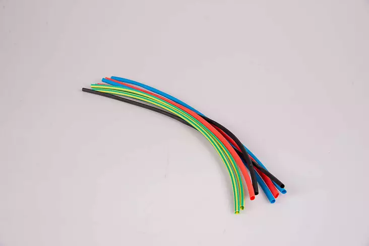 Kutistesukka 3x300 mm 8 kpl - Kutistesukat ja sähköteipit - 6438140964274 - 1