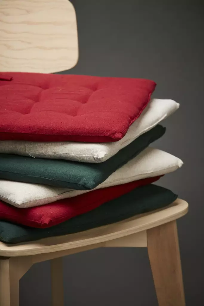 Noble House istuintyyny 41x41cm pun. - Istuinpehmusteet - 7318161525144 - 1