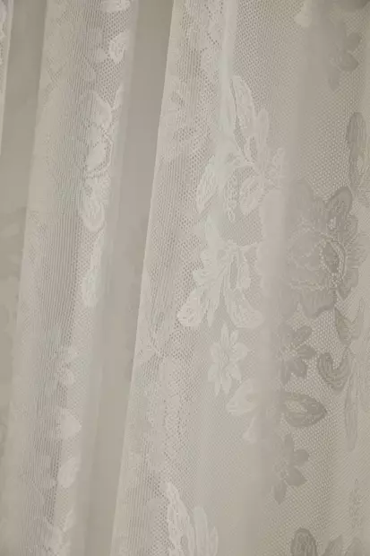 Sivuverhot kukkapitsiset 130x250cm valk. - Sivuverho - 7318161564556 - 2