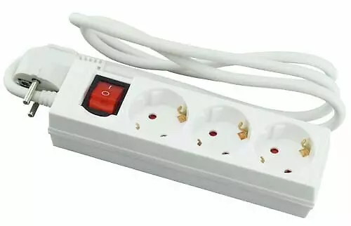 Jatkojohto 3-os maad, 0,5 m kytkimellä - Jatkojohdot - 6438140263056 - 1