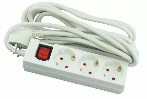 Jatkojohto maadoitettu 3-os. 5m kytkimellä - Jatkojohdot - 6438140263506 - 1