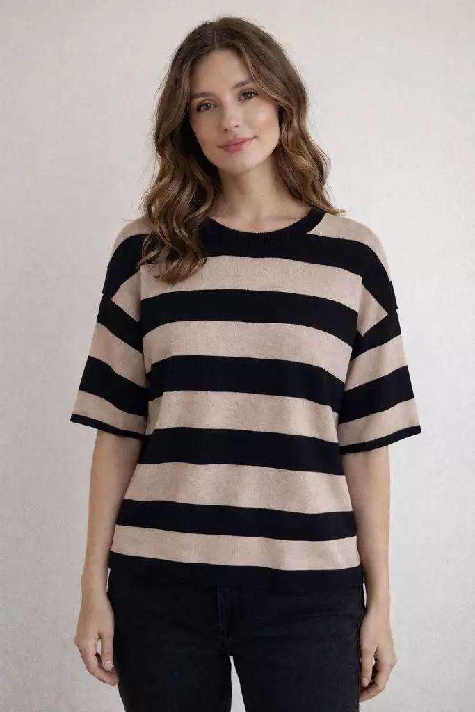 Soda leveä neulepusero beige/musta - Naisten paidat ja puserot - 7330564157411 - 1