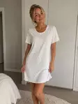 Crossbow yöpaita offwhite S-XXL - Naisten yöasut - 7318161568868 - 1