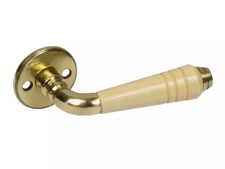 Väliovenpainike Henna messinki/mänty - Ovenkahvat ja helat - 6414671023109 - 1